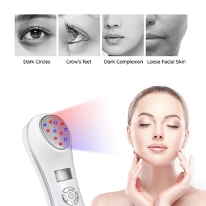 Instrumento de Belleza Facial Multifunción, Masajeador Facial con Iontoforesis Fría y Caliente - Product Image 2