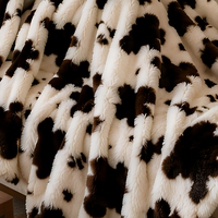 Plaid Moderne Personnalisable en Fausse Fourrure de Lapin à Motif Vache Noir et Blanc, Écologique, Tendance et Décontracté pour Automne/Hiver