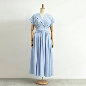 Nouvelles robes décontractées à col en V et coupe trapèze pour grandes tailles, design plissé, couleur unie, robes pour filles, robe midi élégante à manches courtes et larges. - Product Image 5