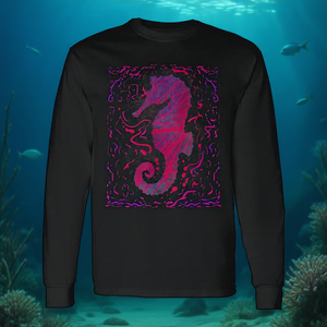 Camiseta de manga larga Seahorse Diver, equipo de natación y buceo, diseño negro, rosa y morado - Product Image 3