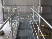 Poteau de guidage à rotule pour balustrade de bâtiment industriel, structures en acier et plateformes
