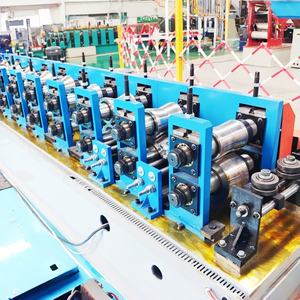 Machine de construction de profilés de charpente en poutrelles, section L, en acier léger, pour profilés de charpente, avec système de profilage à froid PLC et engrenages - Product Image 4