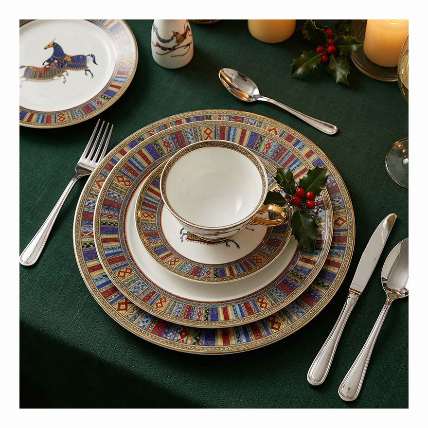 Services à café et à thé en porcelaine fine, 17 pièces