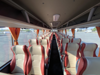 Autobús Diésel TENGLONG de 12m y 53 Plazas con Motor Cummins, Suspensión de Aire y Personalización
