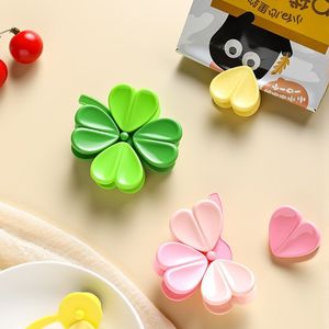 Four Leaf Clover Magnetic Seal Clip Food Bag Clip Snack Sealing Clip Refrigerator Magnet Creative Bag Closure - Product Image 4