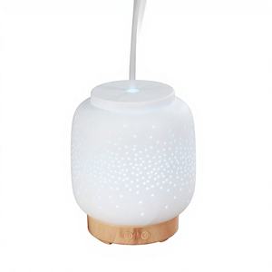 Difusor de Aroma Creativo de Cerámica de 0.5L con Luz LED, para Uso en Casa u Oficina, Tipo Linterna con Vaporizador de Niebla - Product Image 2