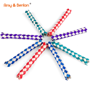 Trampas para <span class=keywords><strong>Dedos</strong></span> Clásicas, Juguetes Chinos de Bambú, Colores Surtidos, Trampa para <span class=keywords><strong>Dedos</strong></span> con Forma de Pájaro, Recuerdos Divertidos para Fiestas de Cumpleaños, Rellenos para Bolsas de Regalos - Product Image 1