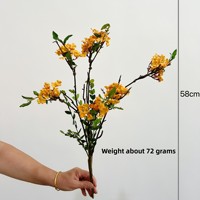 Kunstmatige sneeuwvlokken takken, kleine decoratieve bloemen voor thuisdecoratie, gedroogde takken, eenvoudige bloemstukken voor theekamer.