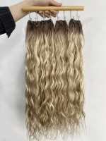 Extensions de cheveux bouclés ultra-fines et plates, invisibles à 100 %, même en queues de cheval hautes et chignons, sans retours de cheveux.