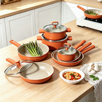 Ensemble de 13 ustensiles de cuisine en aluminium moulé sous pression orange antiadhésifs, poignées résistantes à la chaleur, ensemble de casseroles et de poêles pour cuisinière à induction avec couvercles en verre