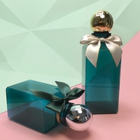 Bouteille de lotion en plastique PETG carrée personnalisée de 60 ml, 250 ml, 400 ml avec bouchon à bille doré pour l'emballage du shampoing