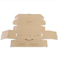 Boîte d'emballage en papier ondulé pliable imprimée pour chaussettes avec des matériaux recyclés
