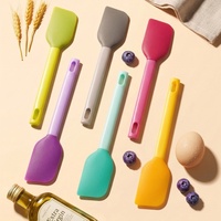 Spatule à gâteau en silicone multicolore résistante à la chaleur, adaptée aux aliments, pour les outils de pâtisserie domestiques