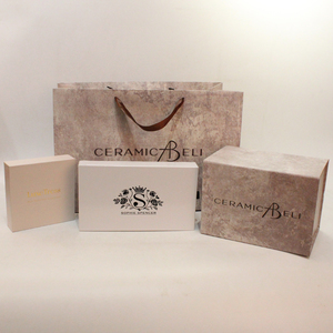 Boîte cadeau de luxe avec logo personnalisé, avec sac, boîte cadeau cosmétique, emballage en carton, boîte cadeau pliable, fermeture magnétique, boîte en papier - Product Image 3