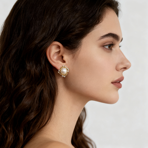 เครื่องประดับสุภาพสตรี14K ชุบทองขายดีเพทายเม็ดกลมต่างหูมุกเทียมสไตล์มุกแท้ Seaside Perla - Product Image 6