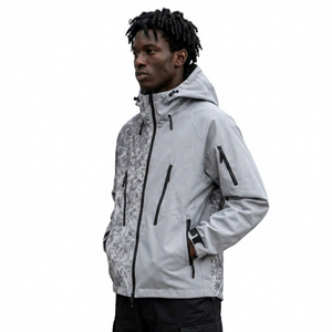 Produttore di Abbigliamento Sportivo Estivo Personalizzato, Giacca Racer con Cappuccio Tinta Unita, Termocromatica, Reattiva al Calore e all'Acqua - Product Image 2