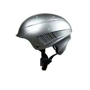 Famosa marca ABS Shell brillante argento casco per gli sport acquatici pattinaggio a rotelle scooter skateboard arrampicata su roccia