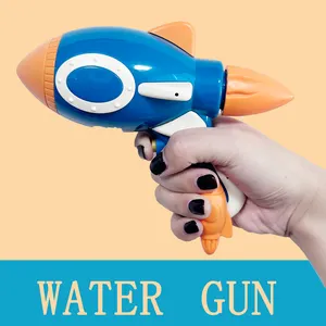 Yaz açık oyun alanı roket küçük ucuz su tabancaları yaz oyuncak silah