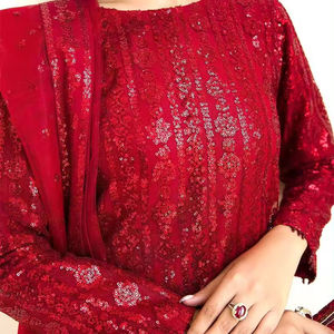 Traje indio de diseño moderno de alta calidad para fiesta y boda Traje de nairacut de mujer de India para exportación a precios al por mayor - Product Image 2