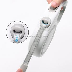 Factory Wholesale Durable One Touch Quick-Lock Tangle Free Design Heavy Duty Reflective Plastic Tape Retractable Pet Dog <b>Leash</b> - Product Image 4