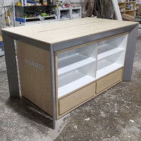 Supports d'affichage au détail modernes personnalisés pour ordinateur portable et téléphone mobile pour vitrine pour rangement dans une armoire en verre