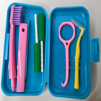 Portable en plastique quatre en un produits d'hygiène brosse à dents orthodontique soins bucco-dentaires voyage dentaire Kit de nettoyage des dents