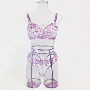 Nouvelle lingerie sexy tendance pour femmes, ensemble <span class=keywords><strong>de</strong></span> soutien-gorge en dentelle à fleurs violettes, ceinture à jarretelles luxueuse, ensemble 3 pièces, lingerie féminine - Product Image 6