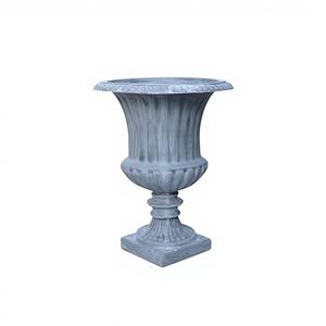 Jardinière décorative en fer forgé pour porche, pot à fleurs et urne – Durable, écologique, pour la maison et le jardin - Product Image 1