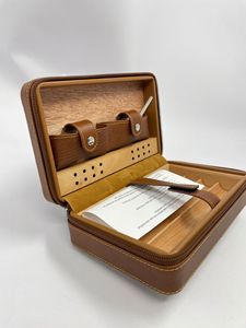 Portable Leather Cigar Humidifier Zipper Case with Moisture-Proof Classic Design for Traveling Storing <b>Camping</b> Cigars - Product Image 4