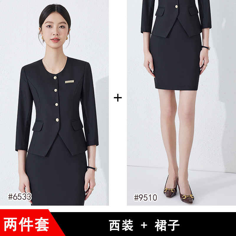 Black three-quarter sleeve [suit skirt]