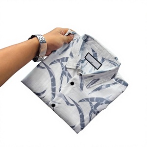 Vêtements imprimés de style de marque haut de gamme, chemises en gros fabriquées au Bangladesh, lot de vêtements d'été en balles, chemises en stock en vrac - Product Image 1