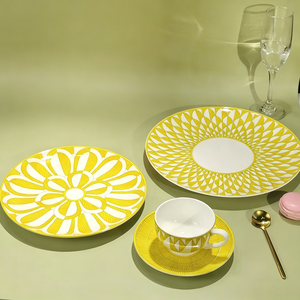 ชุดแก้วเซรามิกสีเหลืองเลมอนพร้อมจานรอง - ชุดถ้วยกาแฟ 4 ชิ้นพร้อมจานรอง - Product Image 5