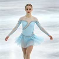 Robe de patinage artistique bleu ciel pour enfants et adultes, robe en tulle à manches longues avec strass pour compétition et spectacle de patinage sur glace