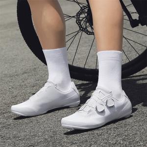 Scarpe da Ciclismo Professionali da Uomo e Donna Traspiranti con Suola in Gomma per Bici da Corsa con Aggancio Automatico Personalizzabili - Product Image 2