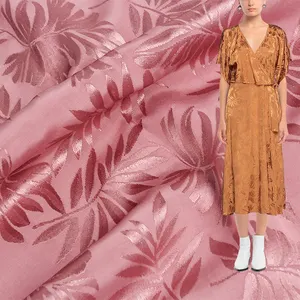 Sıcak satış özel elastik brokar saten çiçek rayon viskon jakarlı kumaş elbise için