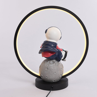 Cool Hip Hoop Espace Homme Statue Nuit Lampe Maison Chambre Table Décor Veilleuse Pour Cadeau D'anniversaire Astronaute Résine Figurine