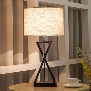 Lámpara de Mesa de Lujo Ligero y Exquisito para Dormitorio Principal, Nueva Lámpara de Noche Moderna Estilo Hotel con Aplicación para Estudio - Product Image 4