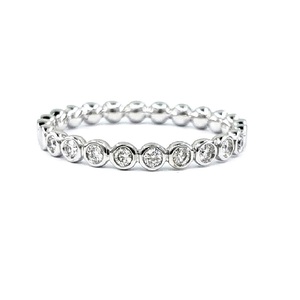 Bague Éternité Classique en Diamant, Design Romantique, Or Blanc 18 carats de Haute Qualité, Véritable Diamant, Coupe Brillante, Sertissage Clos, pour Mariage et Fêtes - Product Image 1