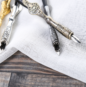 Barilotto di penna per intaglio <span class=keywords><strong>in</strong></span> <span class=keywords><strong>metallo</strong></span> retrò con portapenne per calligrafia <span class=keywords><strong>in</strong></span> legno per calligrafia Word Art disegno a penna e inchiostro verde <span class=keywords><strong>Vintage</strong></span> - Product Image 4