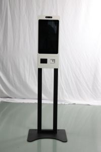 Petits kiosques 15.6 pouces auto-commande-kiosque Android/Wins <span class=keywords><strong>OS</strong></span> pour système de paiement de restaurant Machine de paiement avec imprimante thermique - Product Image 3