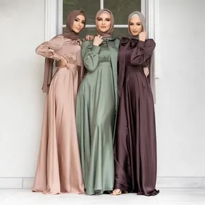 Le donne Abaya di moda musulmana vestono abiti di seta di lusso in raso con orlo grande per le signore vestiti tradizionali del Festival abbigliamento islamico