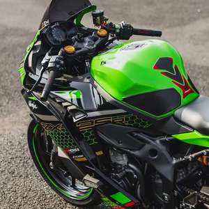 <span class=keywords><strong>Kawasaki</strong></span> <span class=keywords><strong>Ninja</strong></span> ZX-6R KRT Edition Sportbike Nouveau modèle <span class=keywords><strong>2022</strong></span> Exportation mondiale - Product Image 2