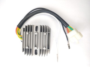 Régulateur redresseur de moto adapté pour <span class=keywords><strong>HONDA</strong></span> <span class=keywords><strong>CB</strong></span> <span class=keywords><strong>550</strong></span> K Four CB550 K Four 1974-1979 31400-333-004 31700-333-008 31400-300-035 - Product Image 3