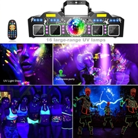 Mini projecteur laser 7-en-1 à quatre têtes 2026, lumière de scène compacte LED UV RGBW, prise universelle pour KTV et soirées DJ