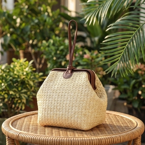 Borsa <span class=keywords><strong>Mini</strong></span> Vintage in Paglia Intrecciata da Donna con Finiture in Pelle, Cinturino da Polso e Chiusura a Cerniera, Borsa a Mano Artigianale Portatile per l'Estate e la Spiaggia - Product Image 1