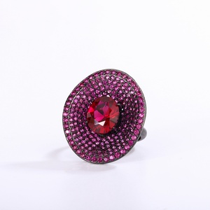 เครื่องประดับแฟชั่น แหวนทองแดงรักษ์โลก ประดับด้วยคอรันดัมสีแดงขนาด 10*12 มม. บลูสปิเนล และเพทาย ดีไซน์เฉพาะตัว สำหรับลุคเรียบหรูในทุกวัน - Product Image 4
