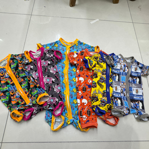 Combinaison bébé unisexe personnalisée en bambou tricoté 200-220 g/m² avec fermeture éclair bidirectionnelle, manches courtes imprimées, décontractée, automne, ODM – Nouveauté très demandée - Product Image 1