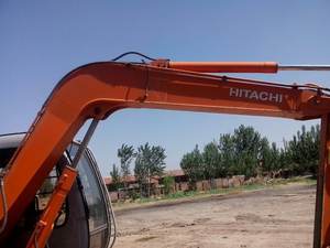 L'excavatrice d'occasion Hitachi EX60 fonctionne parfaitement et se vend à bas prix avec peu d'heures de travail - Product Image 4