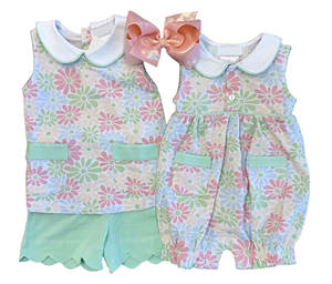 Tenues d'été décontractées personnalisées pour filles : Shorts à bord festonné motif floral menthe et Barboteuse bulle pour bébé, assorties pour sœurs, vêtements pour enfants - Product Image 4