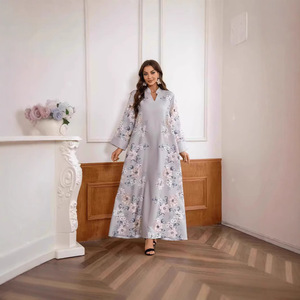 ZD031 élégant modeste décontracté imprimé fleuri perlé Robe arabe <span class=keywords><strong>Abaya</strong></span> pour les femmes saoudiennes longue Robe à col ouvert doux et <span class=keywords><strong>pas</strong></span> <span class=keywords><strong>cher</strong></span> ODM - Product Image 1